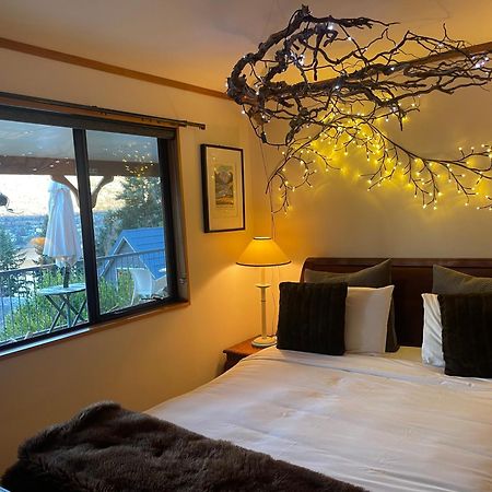 The Embassy B&B Queenstown Eksteriør bilde