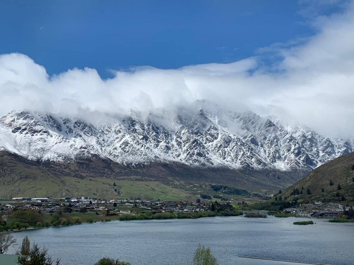 The Embassy B&B Queenstown Eksteriør bilde
