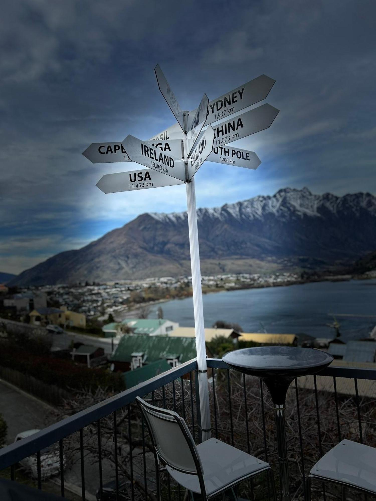The Embassy B&B Queenstown Eksteriør bilde