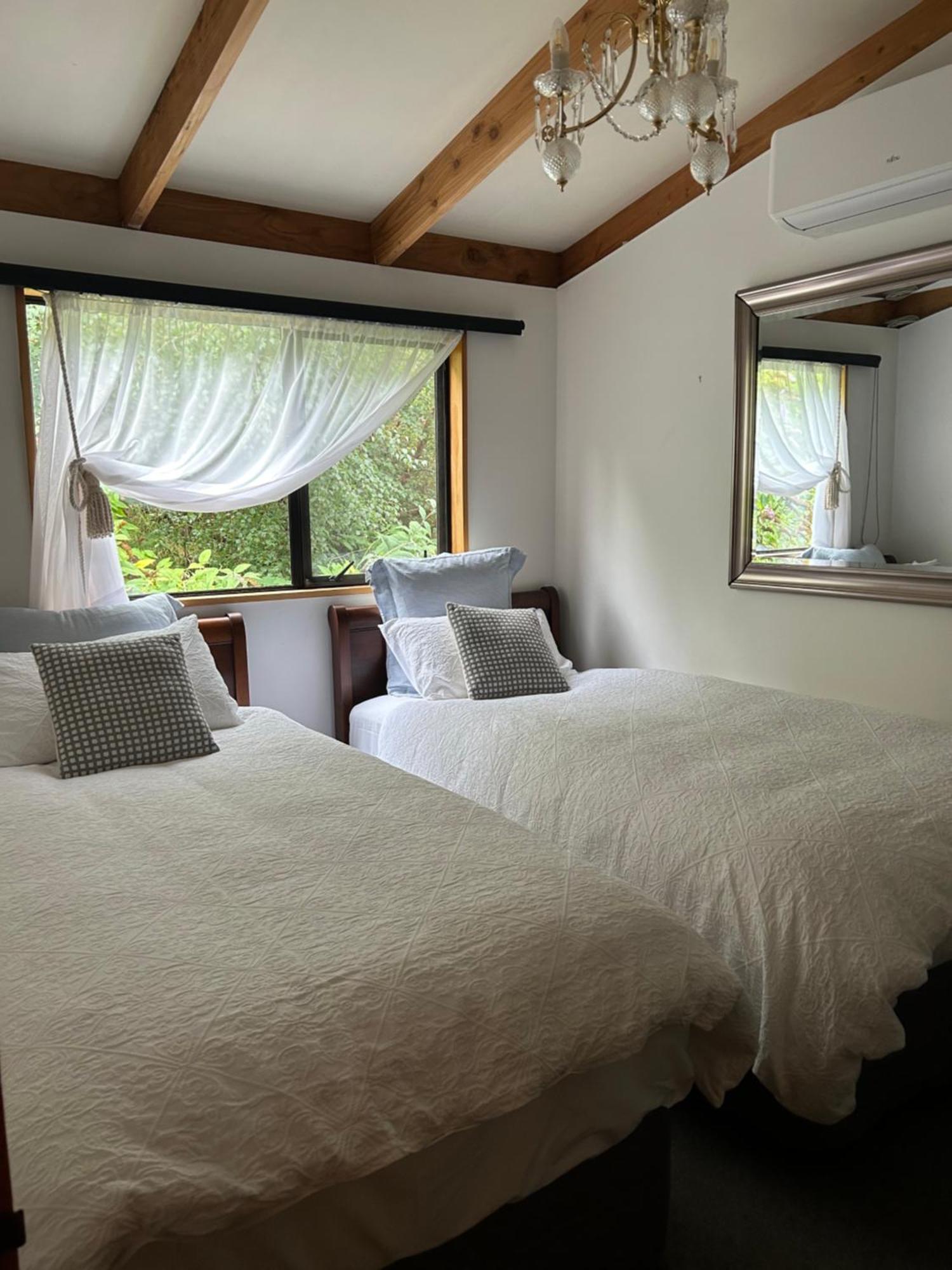 The Embassy B&B Queenstown Eksteriør bilde