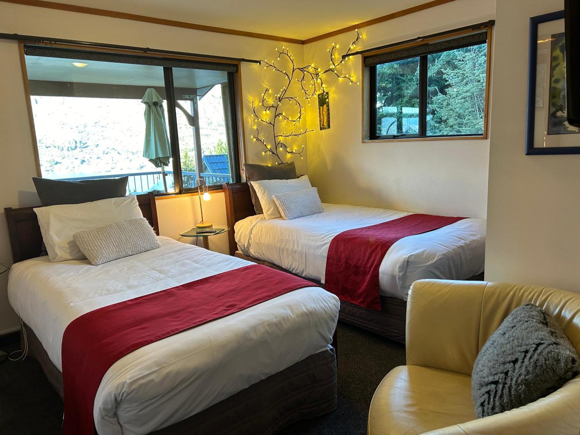 The Embassy B&B Queenstown Eksteriør bilde