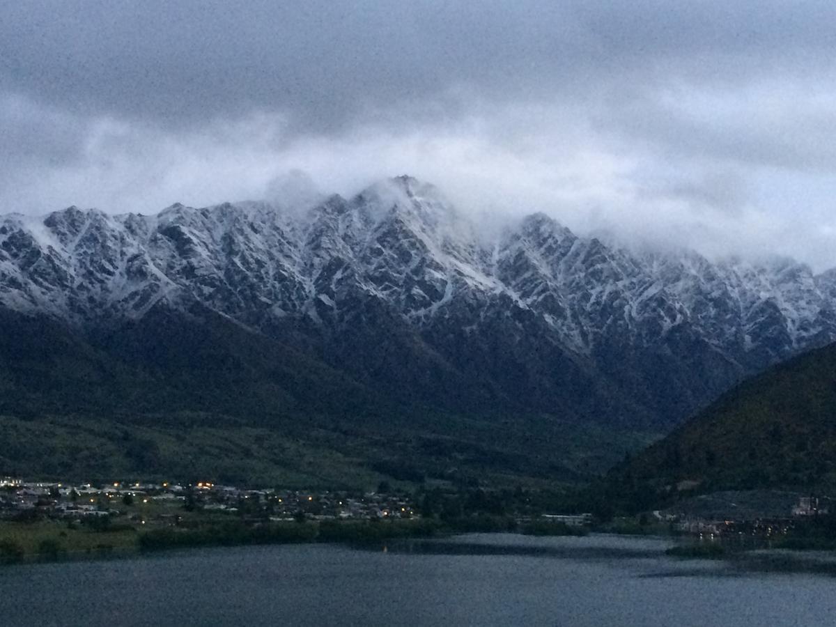 The Embassy B&B Queenstown Eksteriør bilde