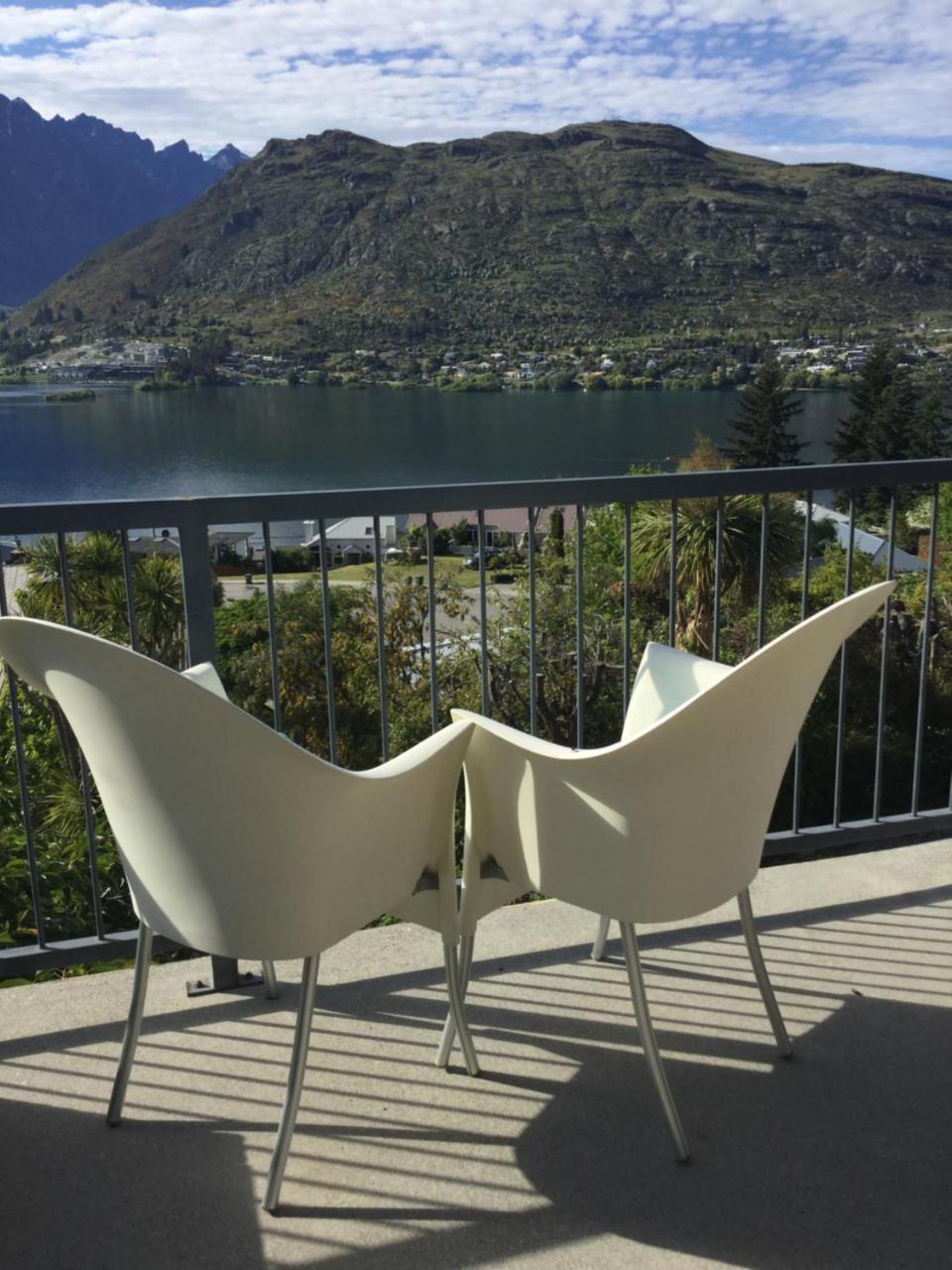 The Embassy B&B Queenstown Eksteriør bilde